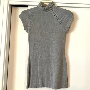 Gray short sleeve turtleneck